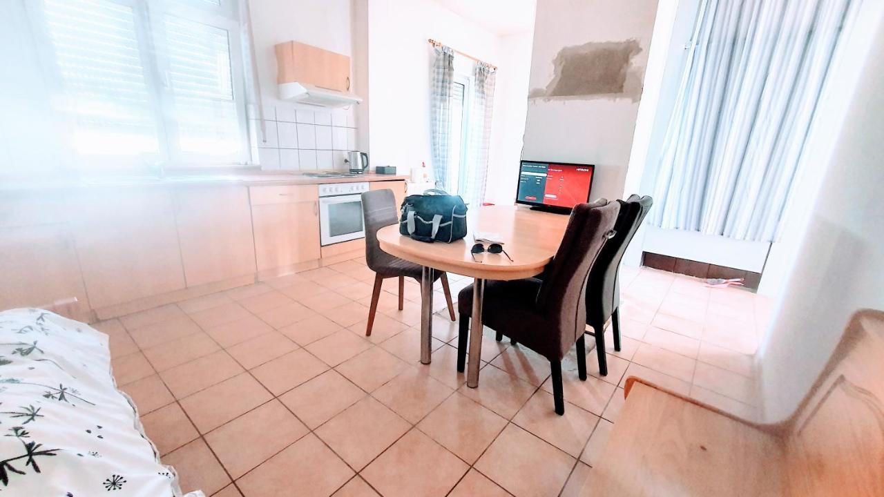 Fmi 9 Accommodation Raunheim Ngoại thất bức ảnh