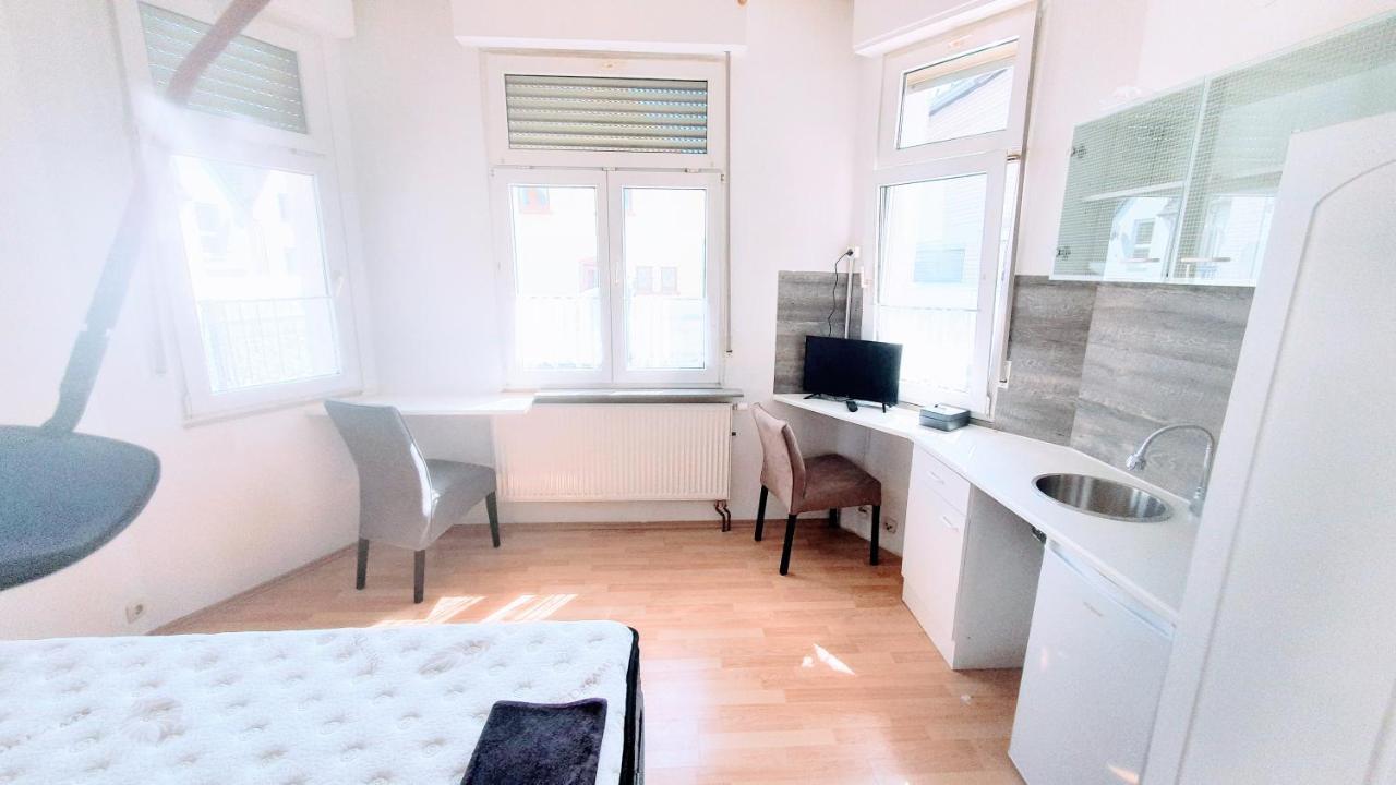 Fmi 9 Accommodation Raunheim Ngoại thất bức ảnh